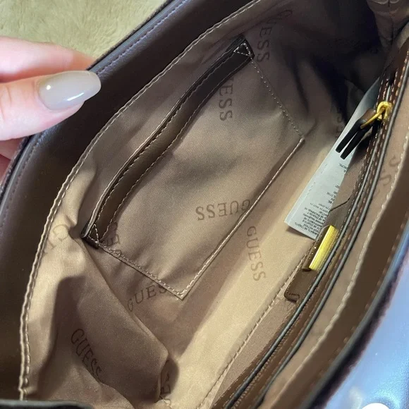 Guess Purse - Picture 6 of 8